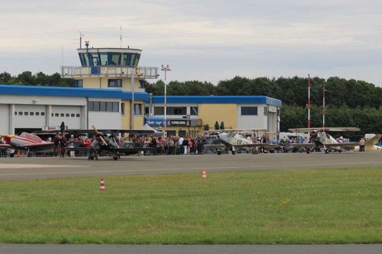 Vintage Aerobatic World Championship 2019: Die tollkühnen Männer in ihren fliegenden Kisten